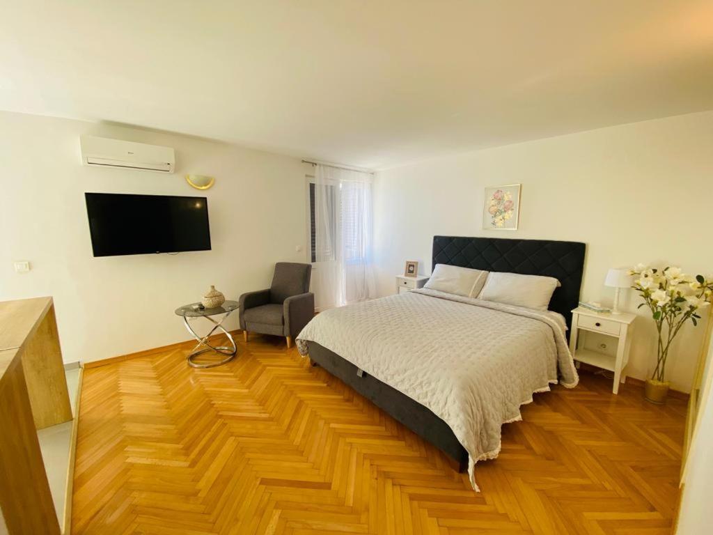 Apartmani Pami Podstrana Exteriör bild